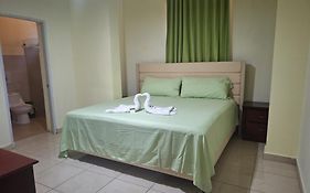 Hotel Enrique I Gazcue, Bed And Breakfast