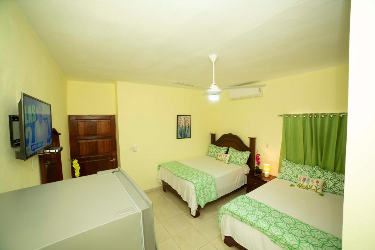 Hotel Enrique I Gazcue, Bed And Breakfast Santo Domingo Exterior photo